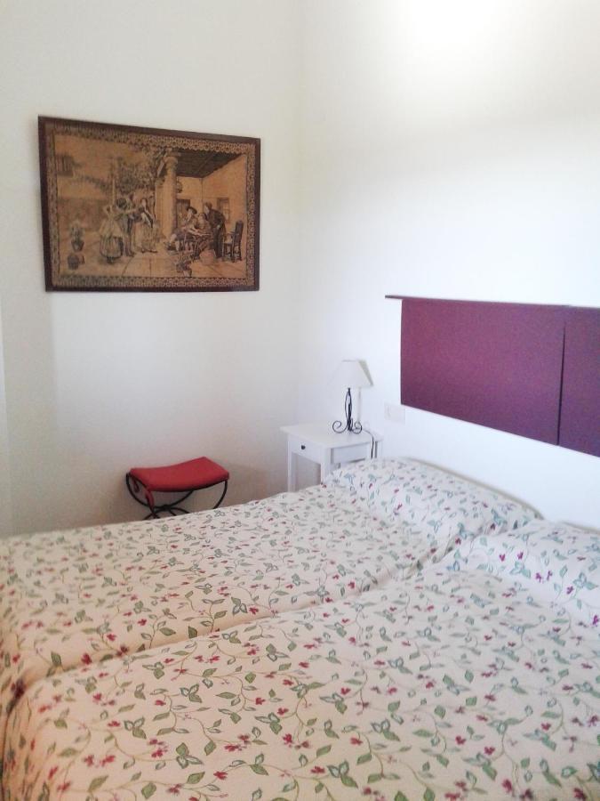 אל קסטיו דה לאס גוארדאס Casa Rural La Aulaga מראה חיצוני תמונה