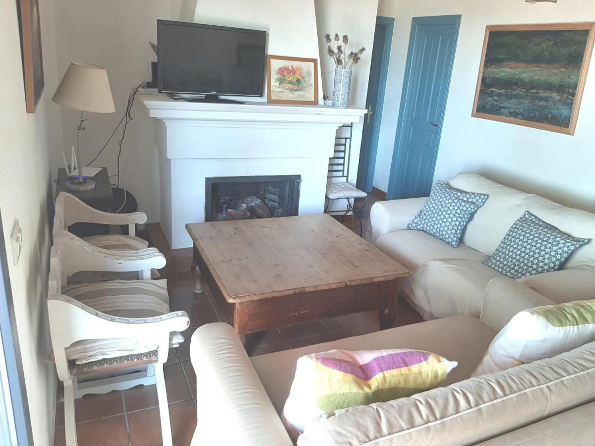 אל קסטיו דה לאס גוארדאס Casa Rural La Aulaga מראה חיצוני תמונה
