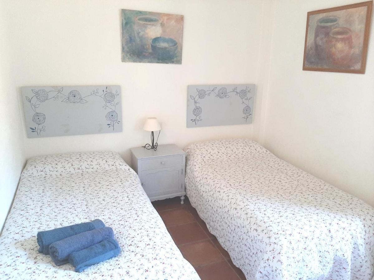 אל קסטיו דה לאס גוארדאס Casa Rural La Aulaga מראה חיצוני תמונה